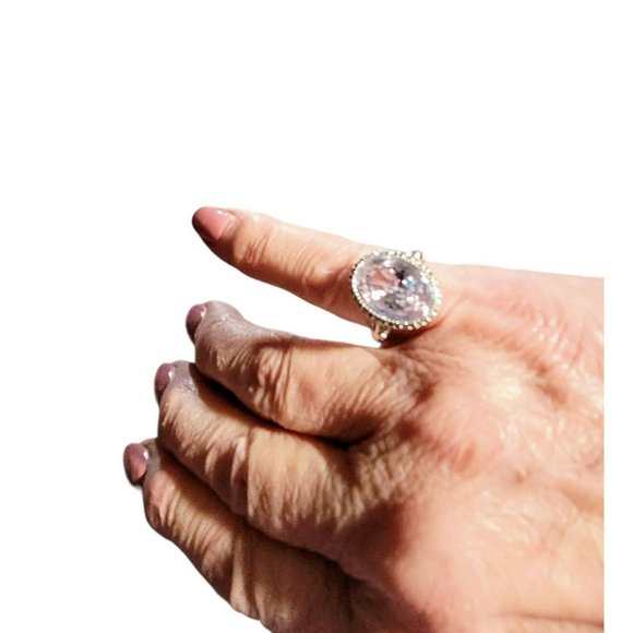 Women's Teen Size 6 Silver Tone Clear Stone Ring Cut Out Boho Casual Dressy - Picture 5 of 5